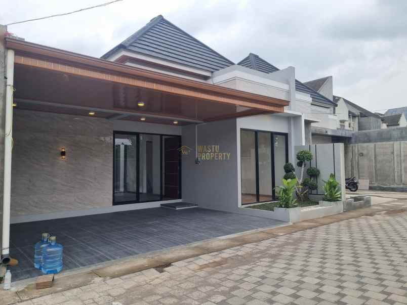 rumah mewah harga murah di tajem