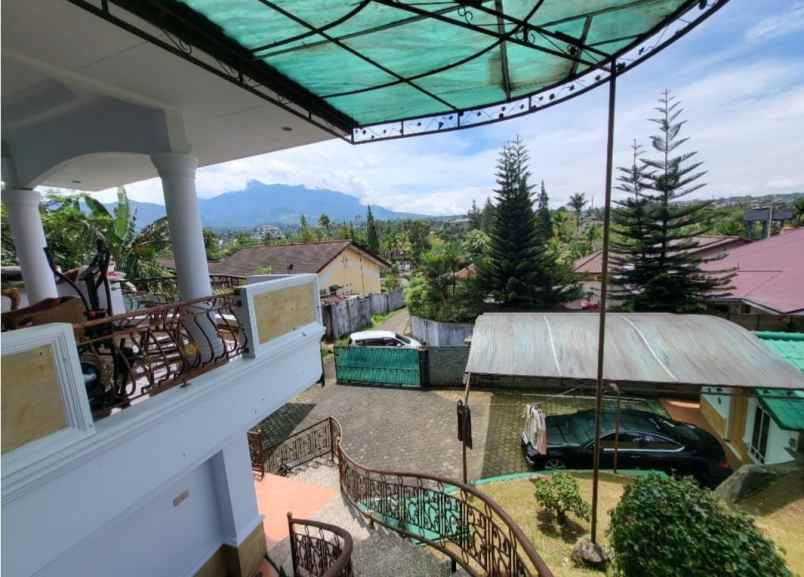 rumah mewah jl hankam cisarua kab bogor