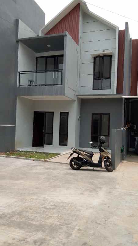 rumah mewah klaster nempel pintu tol limo