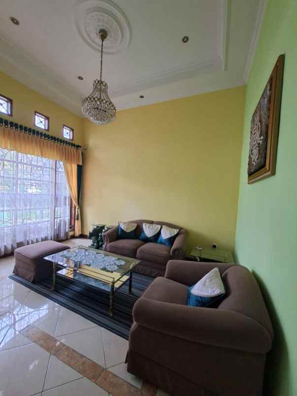 rumah mewah siap huni lokasi dieng malang