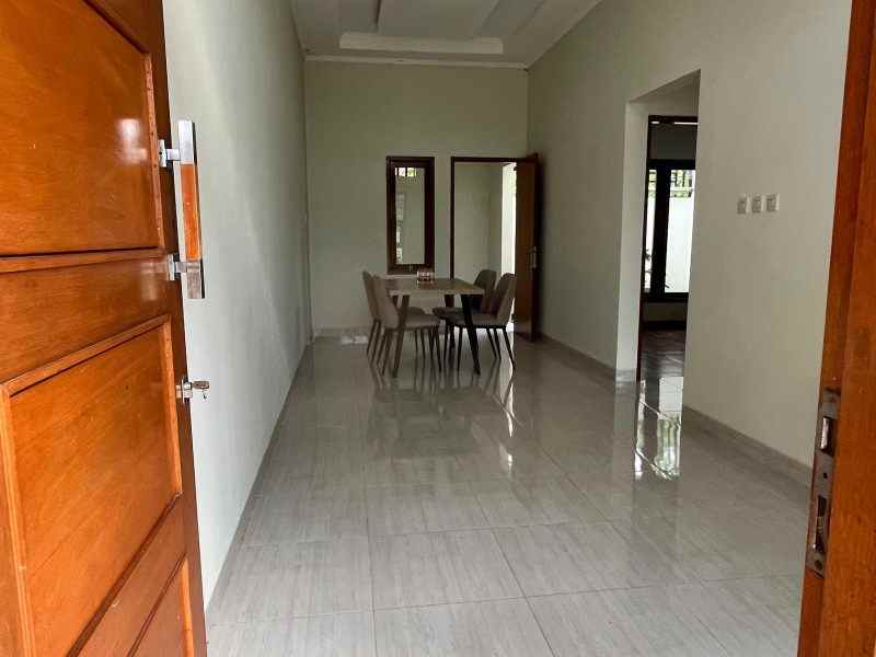 rumah minimalis di citayam bonus motor beat