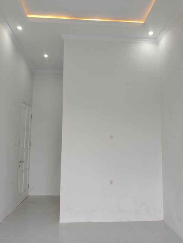 rumah minimalis modern siap huni di tanah baru depok