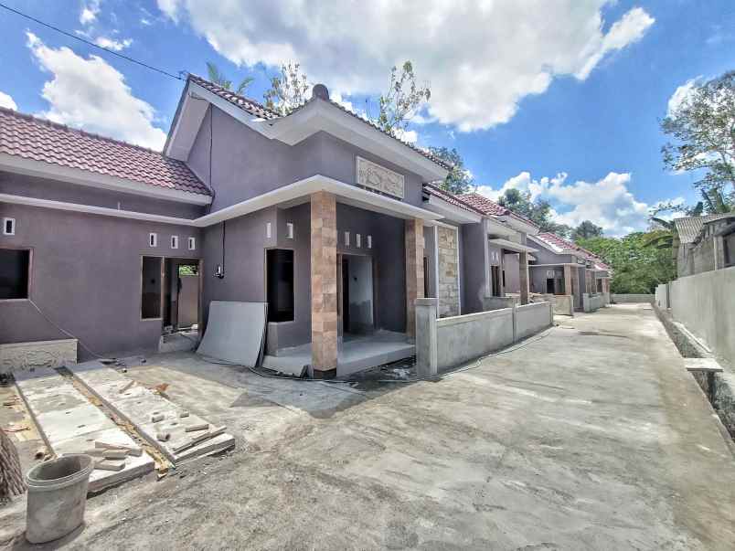 rumah minimalis siap huni di moyudan sleman