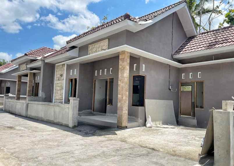 rumah minimalis siap huni di moyudan sleman