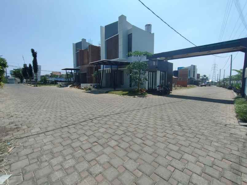 rumah modern 700 juta an di batu