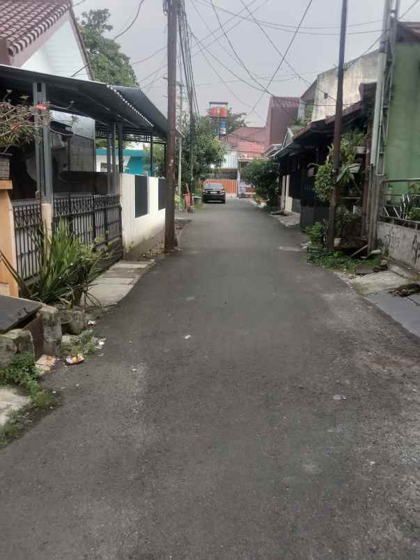 rumah murah dalam komplek di duren sawit jakarta timur