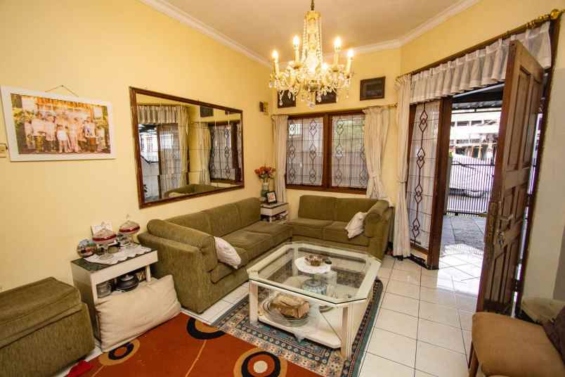 rumah murah terawat komplek pratista antapani bandung