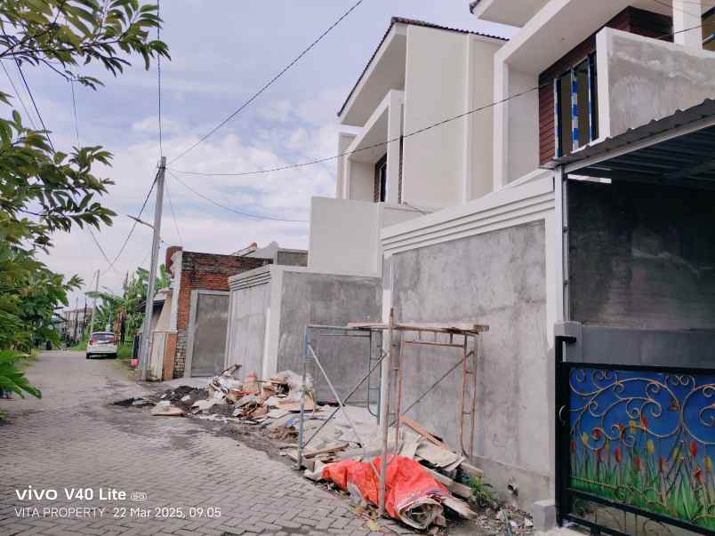 rumah ready 2 lantai di medokan ayu surabaya timur