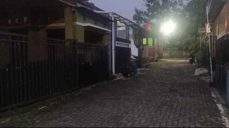 rumah sambiroto tembalang semarang