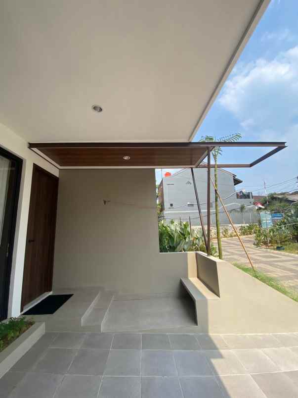 rumah scandinavian di kota jakarta timur
