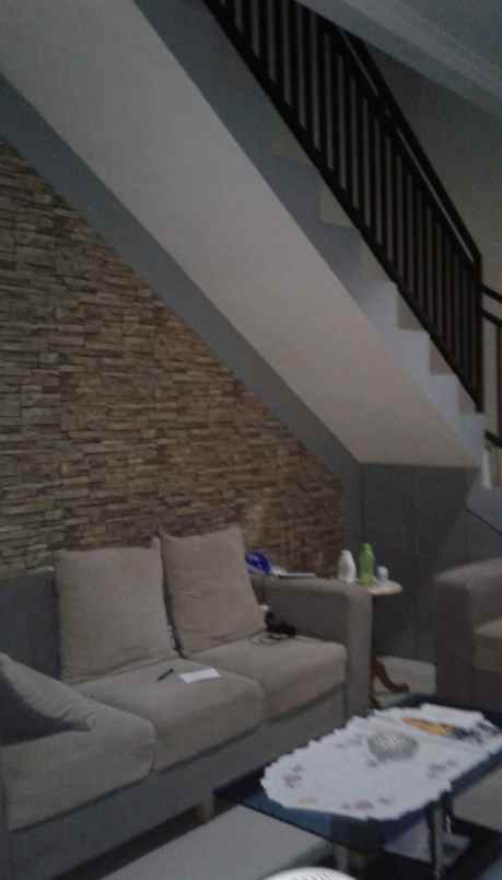 rumah second 2 lantai fully furnished di grogol depok