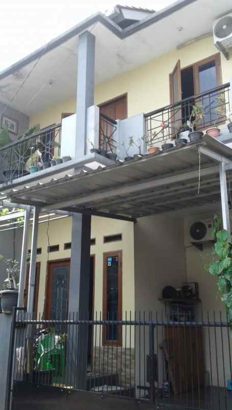 rumah second 2 lantai fully furnished di grogol depok