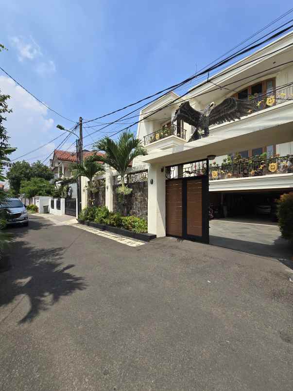 rumah second furnished di pondok kelapa jaktim