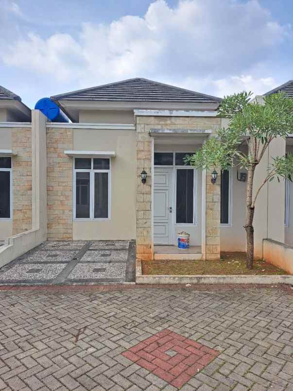 rumah siap huni 1 lantai di mini cluster cipayung