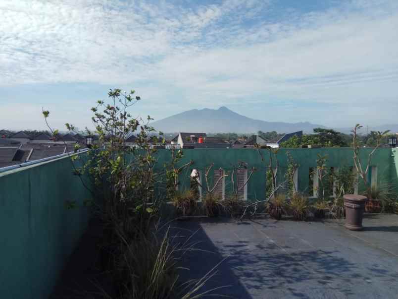 rumah siap huni balkon dan rooftop