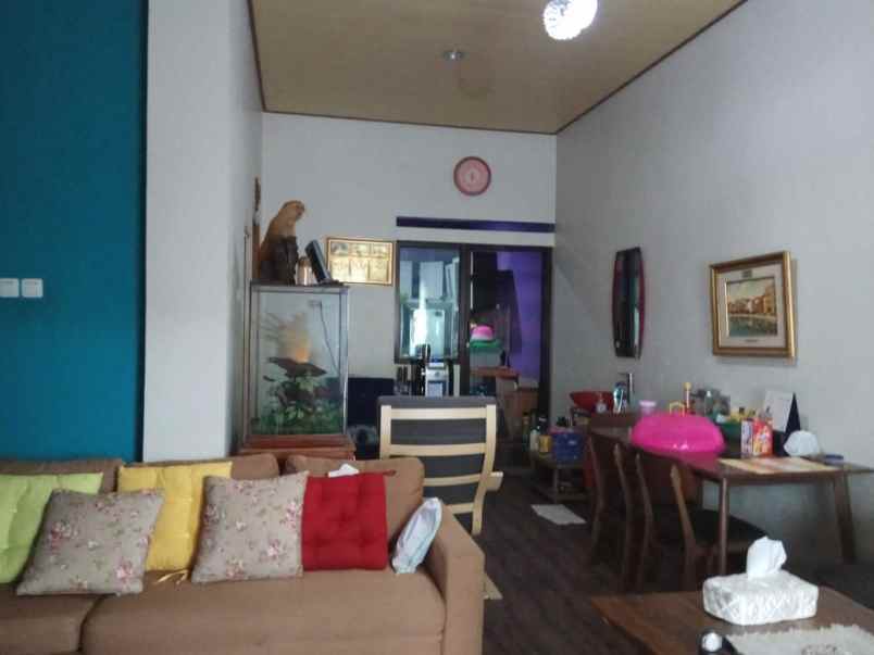 rumah siap huni balkon dan rooftop