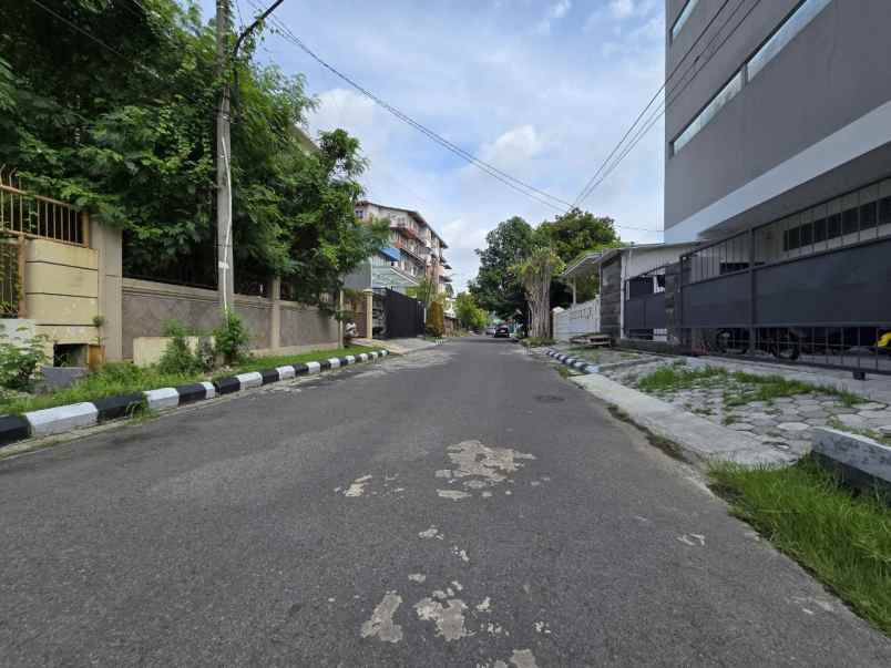 rumah sutorejo prima utara murah siap huni row 3 mobil