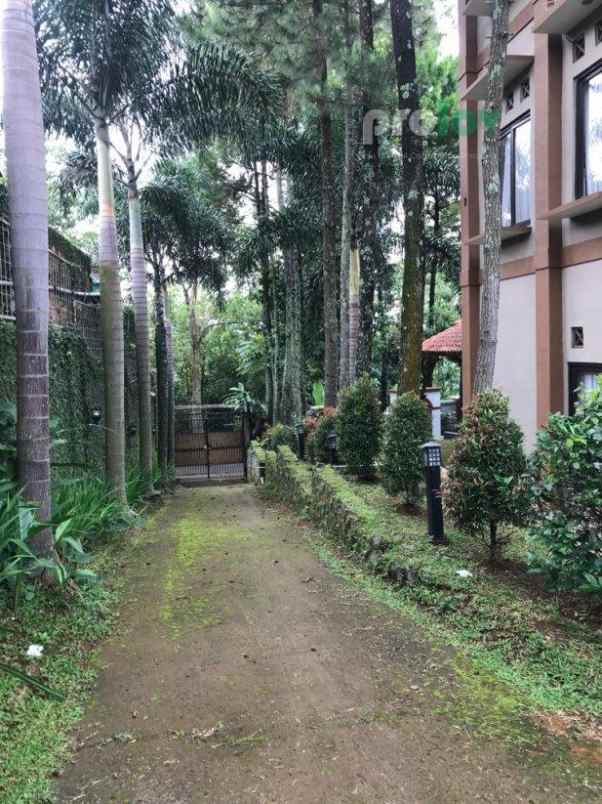 rumah view gunung city light bisa disewakan siap huni