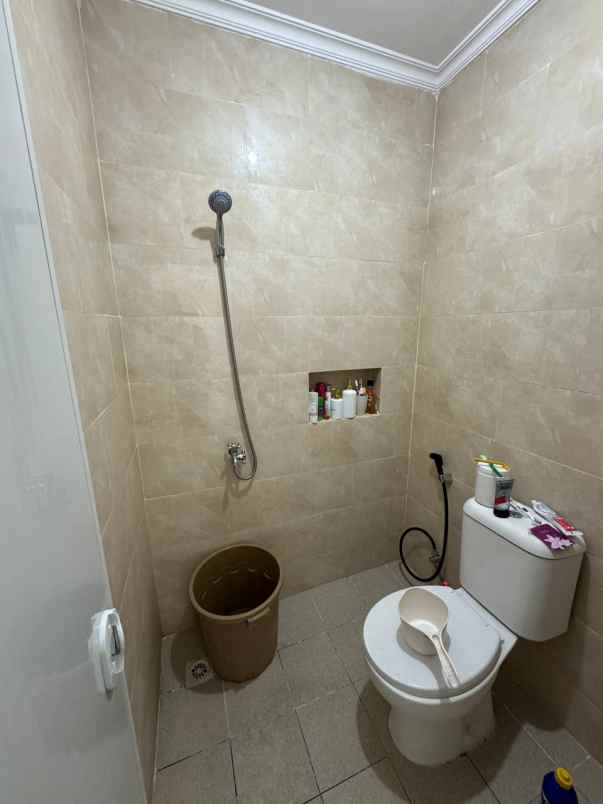 take over rumah siap cuan di alana regency cemandi