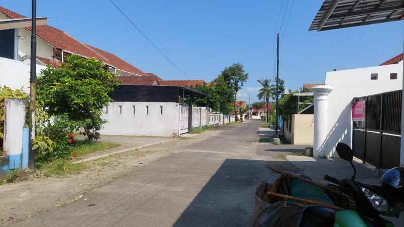 tanah luas kota purwokerto bonus bangunan kokoh