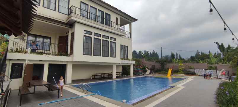 villa alamat jalan cisarua km 80