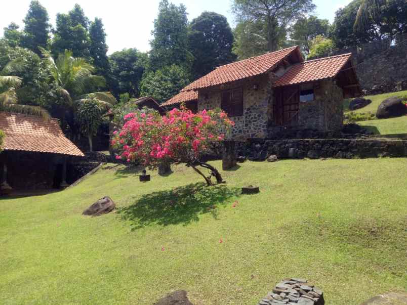 01 dijual villa elmonte di pegunungan anyer