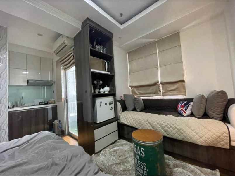 apartemen apt menteng square