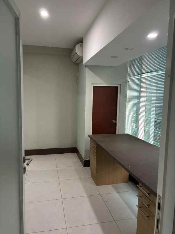 apartmen mataram city jual semi furnish luas