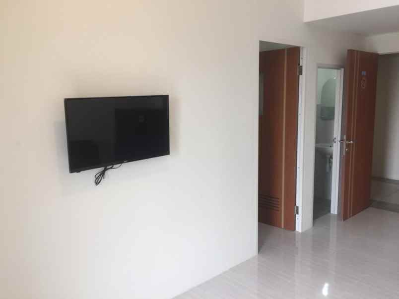 apartmen puncak dharmahusada ada ac 2 lt 26