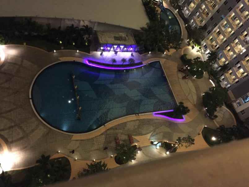 apartmen tanglin 1br lantai 17 pool view full furnish