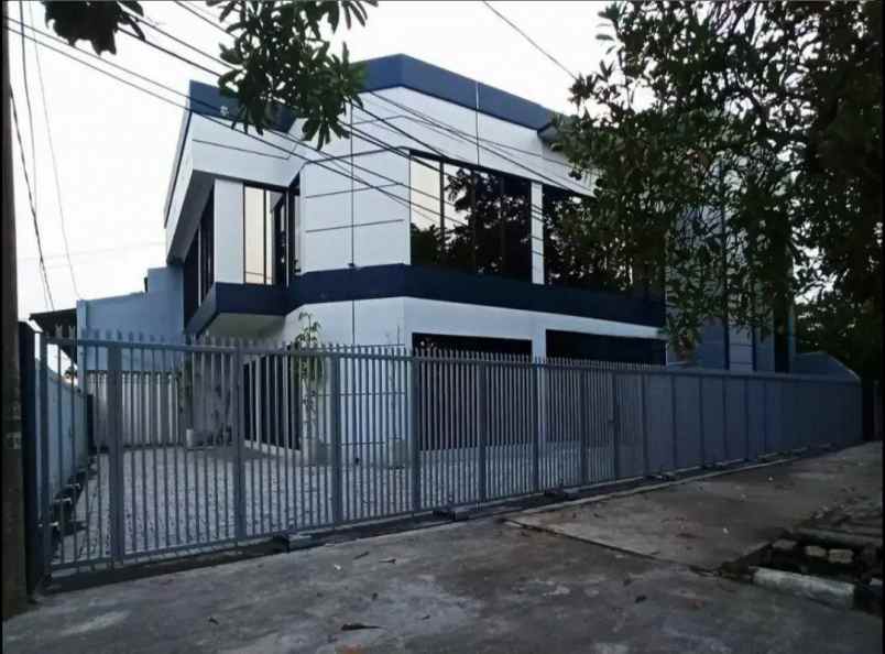 bangunan tempat usaha di raya kenjeran strategis