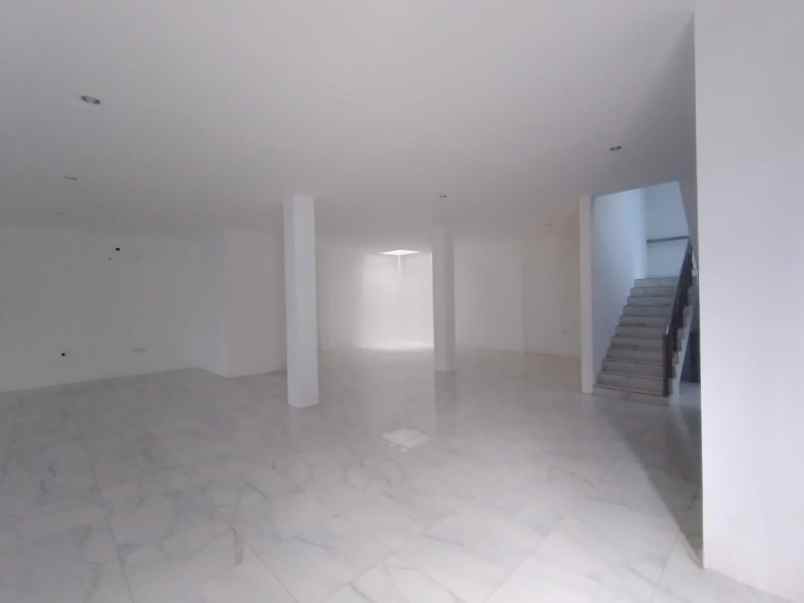 bangunan tempat usaha di raya kenjeran strategis