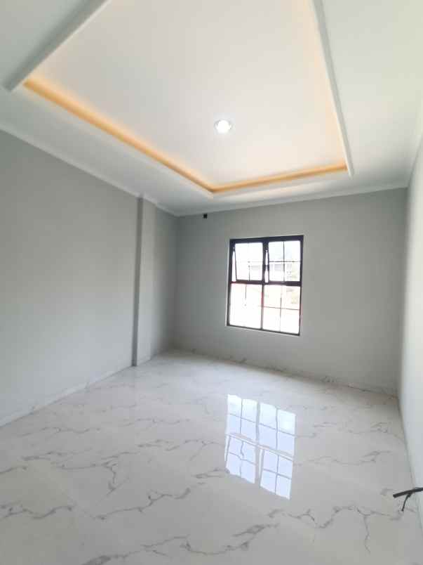 brand new townhouse nyaman dan asri