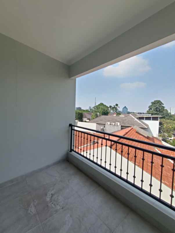 brand new townhouse nyaman dan asri