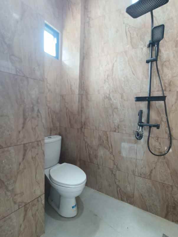 brand new townhouse nyaman dan asri