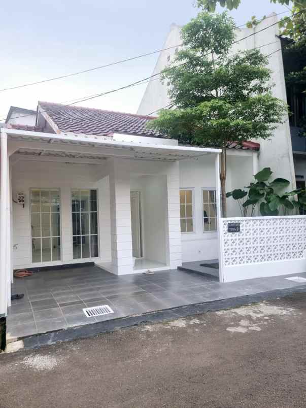 di jual baru renovasi rumah di griya mm12 pamulang