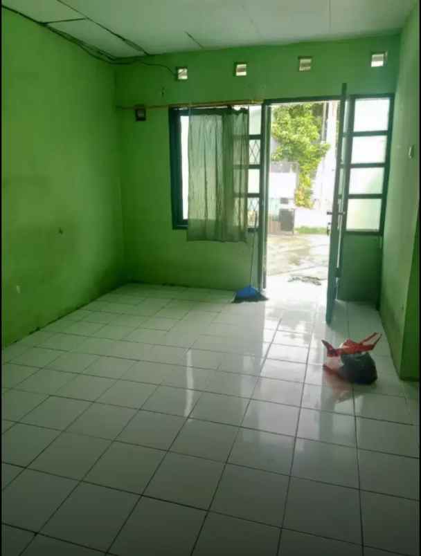 di sewakan 1 rumah poris indah