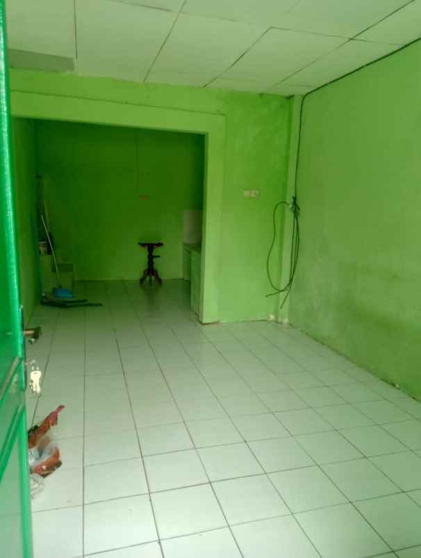 di sewakan 1 rumah poris indah