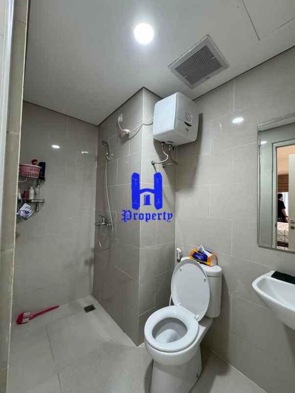 dijual apartemen apartemen podomoro city