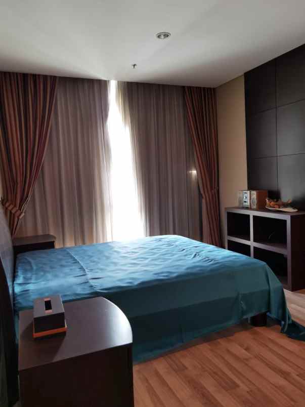 dijual apartemen apt the summit kelapa