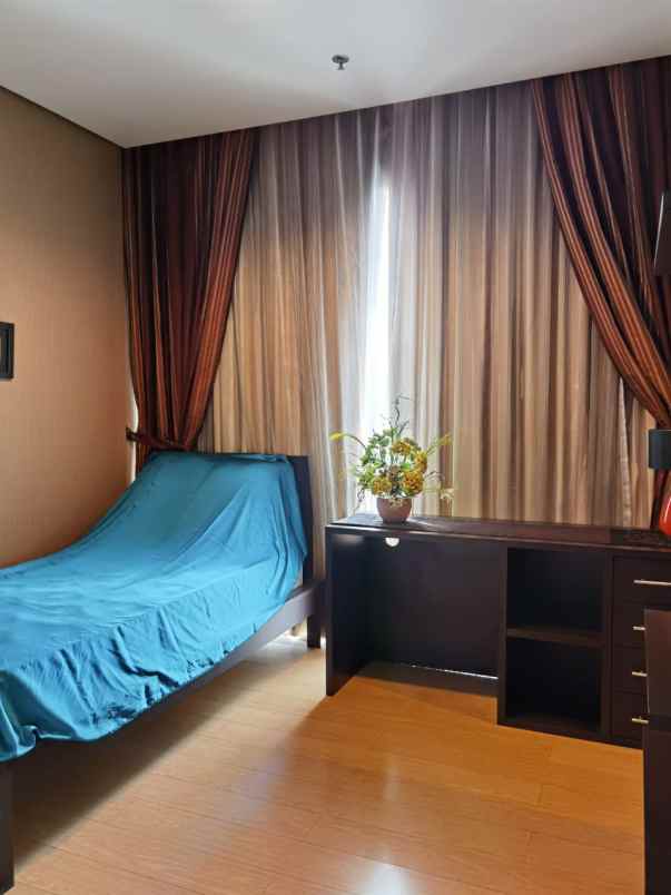 dijual apartemen apt the summit kelapa