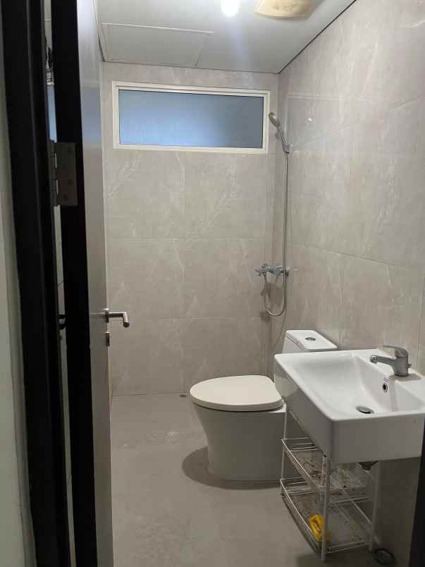 dijual apartemen jagir wonokromo