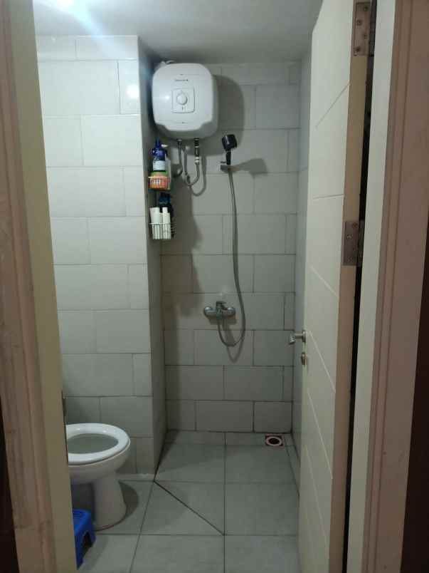 dijual apartemen pakuwon indah