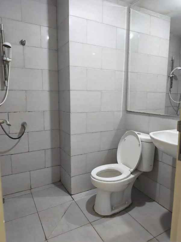 dijual apartemen pakuwon mall supermal ptc