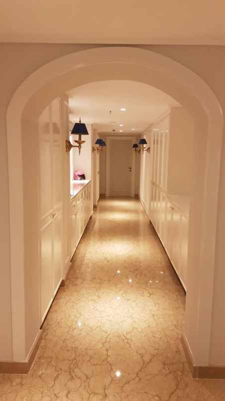 dijual apartemen royale springhill