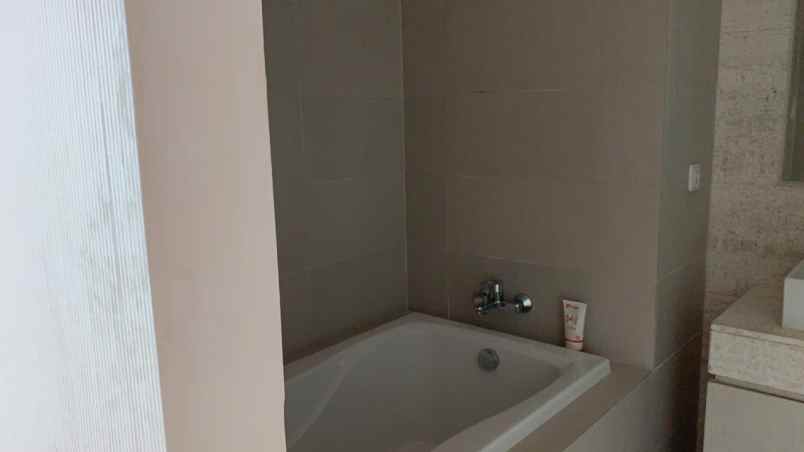 dijual apartemen senayan