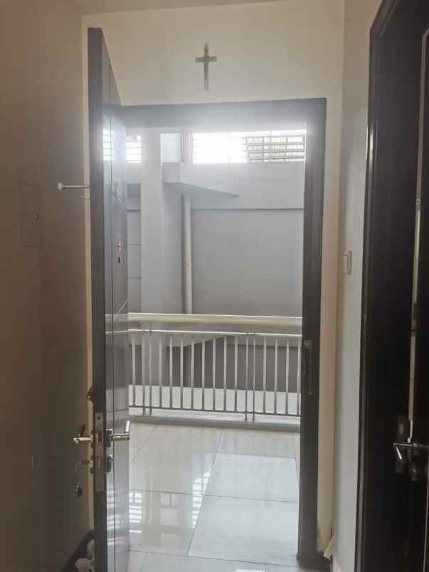 dijual cepat apartment cbd pluit 3br furnished