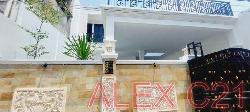 dijual cepat b u rumah baru mewah