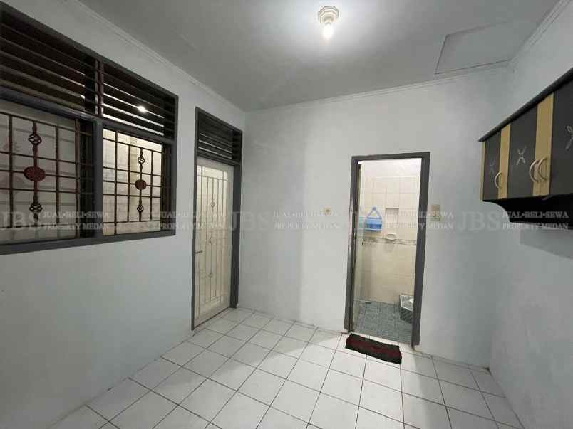dijual disewakan rumah di komplek cemara hijau medan