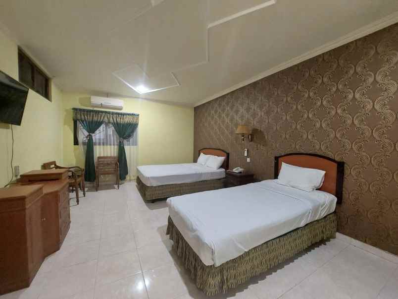 dijual hotel bintang 4 dan mall di jogja